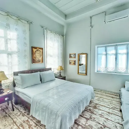 Otel Nana Cunda Ayvalı
