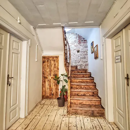 Otel Nana Cunda