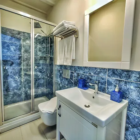 Nana Cunda Hotel *