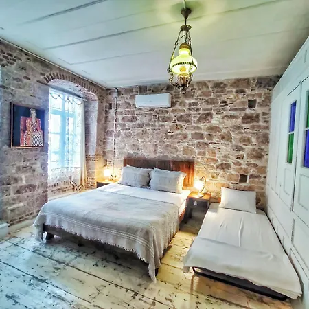 Nana Cunda * Ayvalik